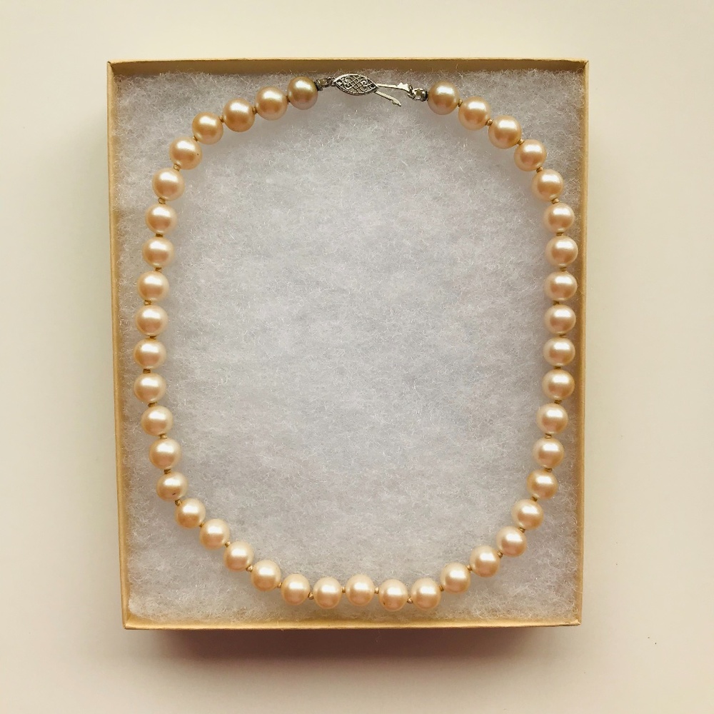 Vintage Pearl Costume Jewelry Necklace
